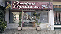 Pastelaria Figueira em Flor outside